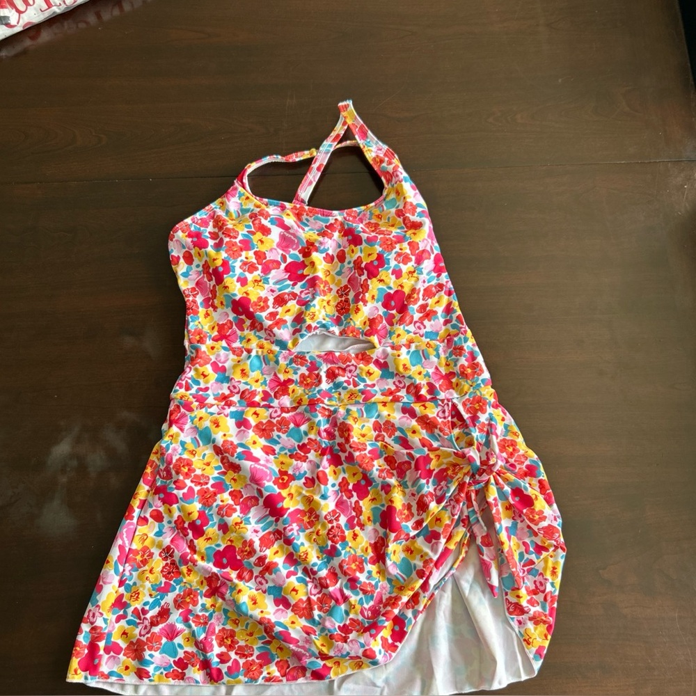 Floral Size M Woman’s Swim Dress
